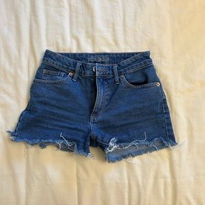 everyday medium-wash jean shorts